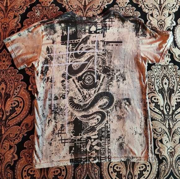 Mens Afflictions Medium New Short Sleeve Shirt, w Rivited accents (see close up - Picture 3 of 3